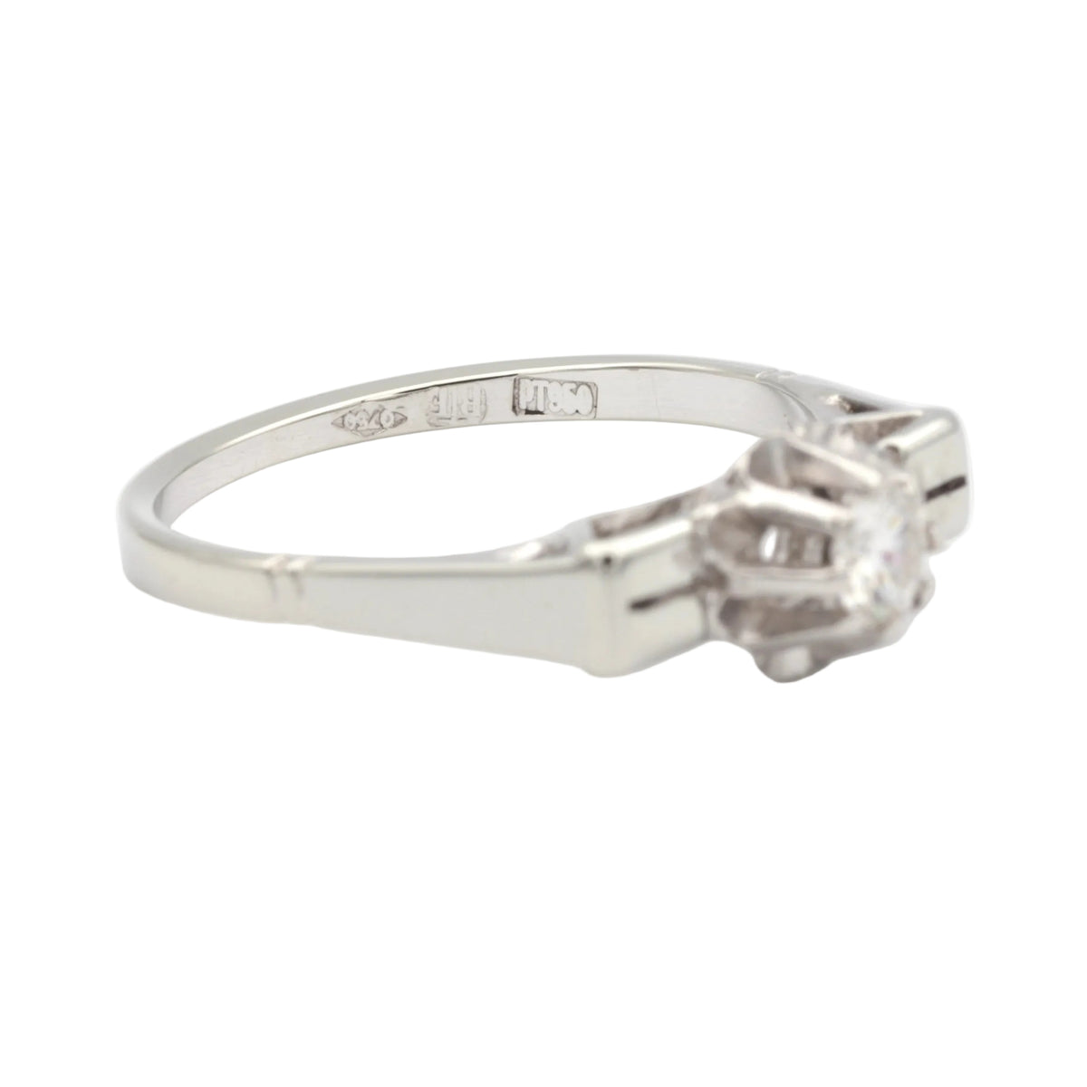 White Gold Solitaire Ring with Diamond