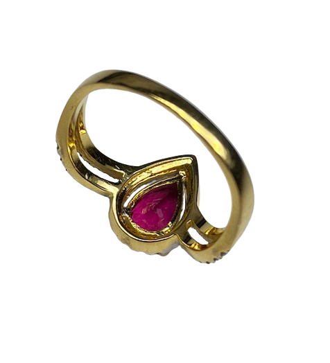 Entourage Ring in yellow gold, rubellite Tourmaline, and diamonds