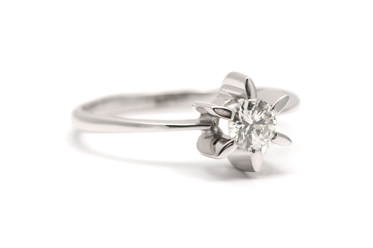 White Gold Solitaire Ring with Diamond