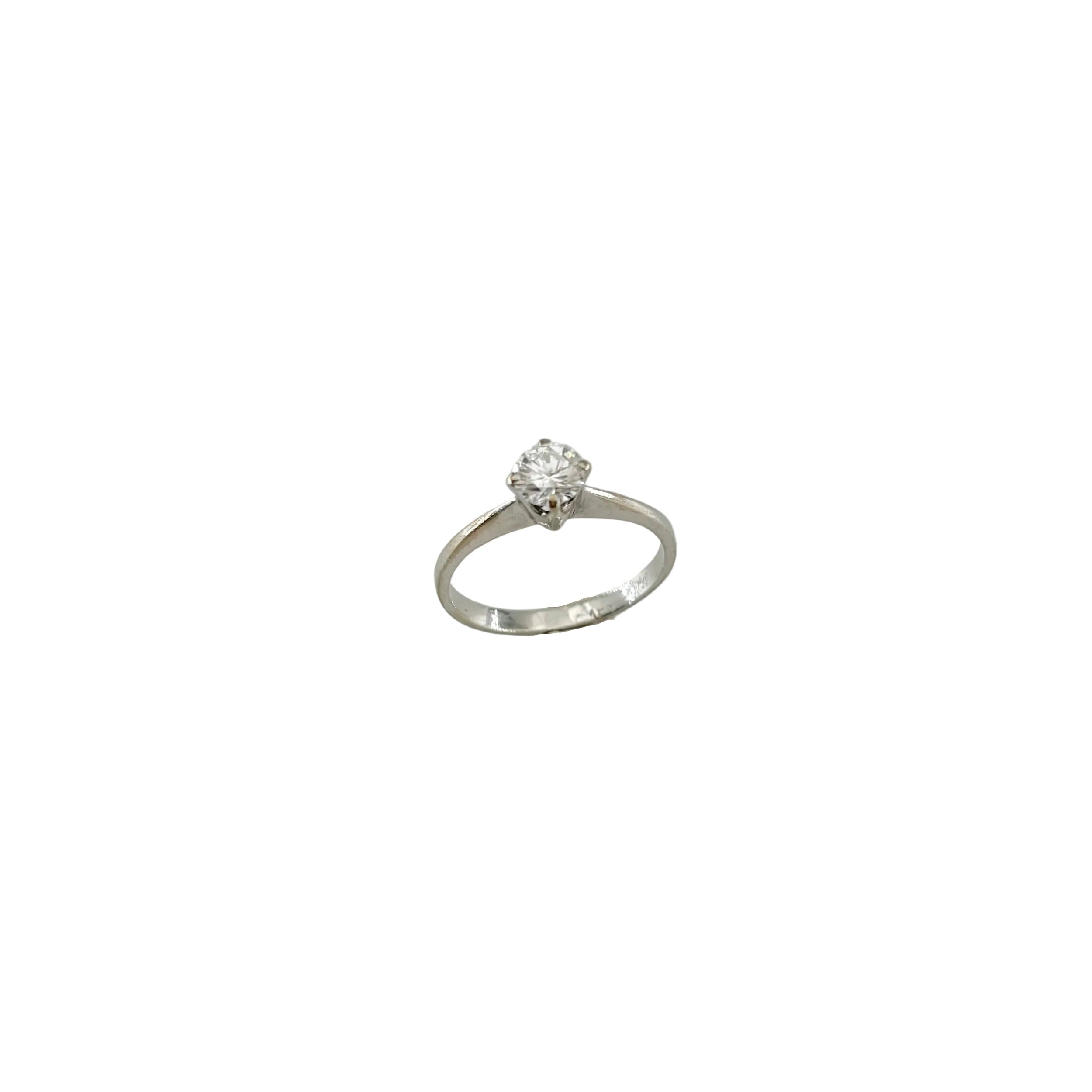 White Gold Solitaire Ring with Diamond