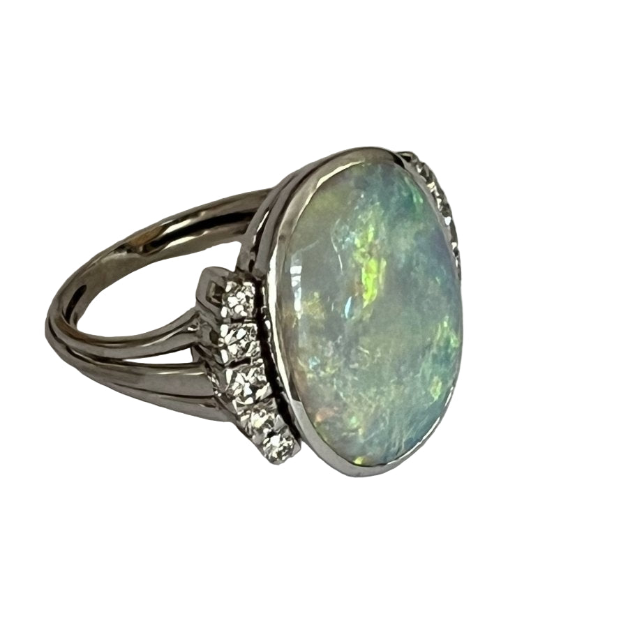 Bague ADAMEK Opale en or gris et diamants - Castafiore