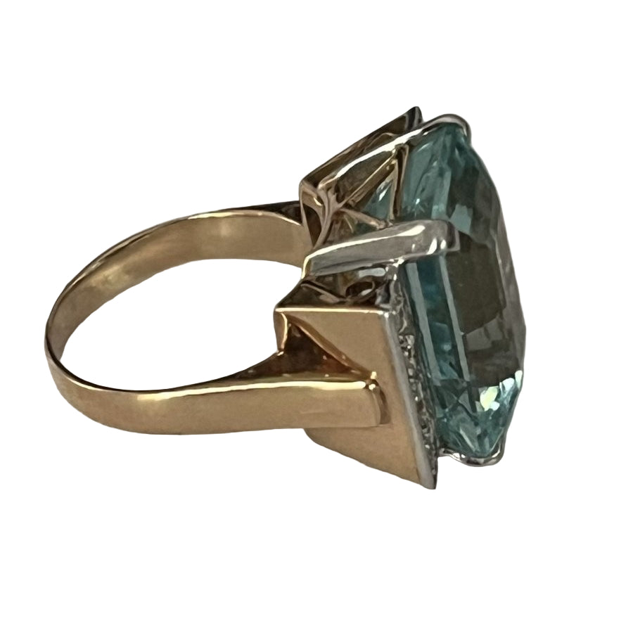 Bague Aigue - marine diamants en or jaune et gris - Castafiore