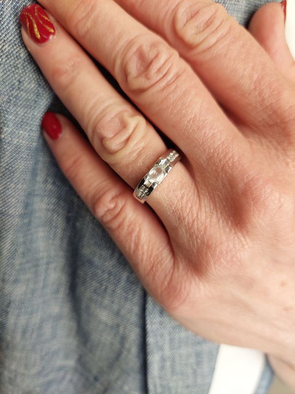 Bague aigue - marine et diamants en or blanc - Castafiore