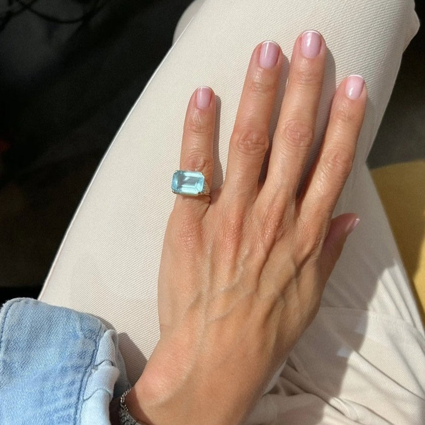 Bague aigue marine lactée et diamant sur or jaune - Castafiore