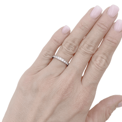 Bague Alliance BOUCHERON "Beloved" en platine et diamants - Castafiore