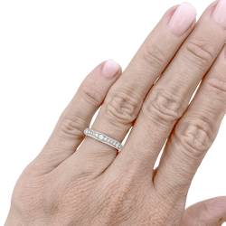 Bague Alliance BULGARI "Infinito" en platine et diamants - Castafiore