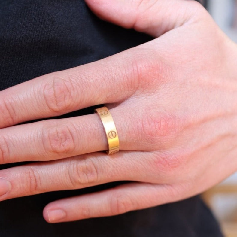 Bague Alliance CARTIER "Love" en or jaune - Castafiore