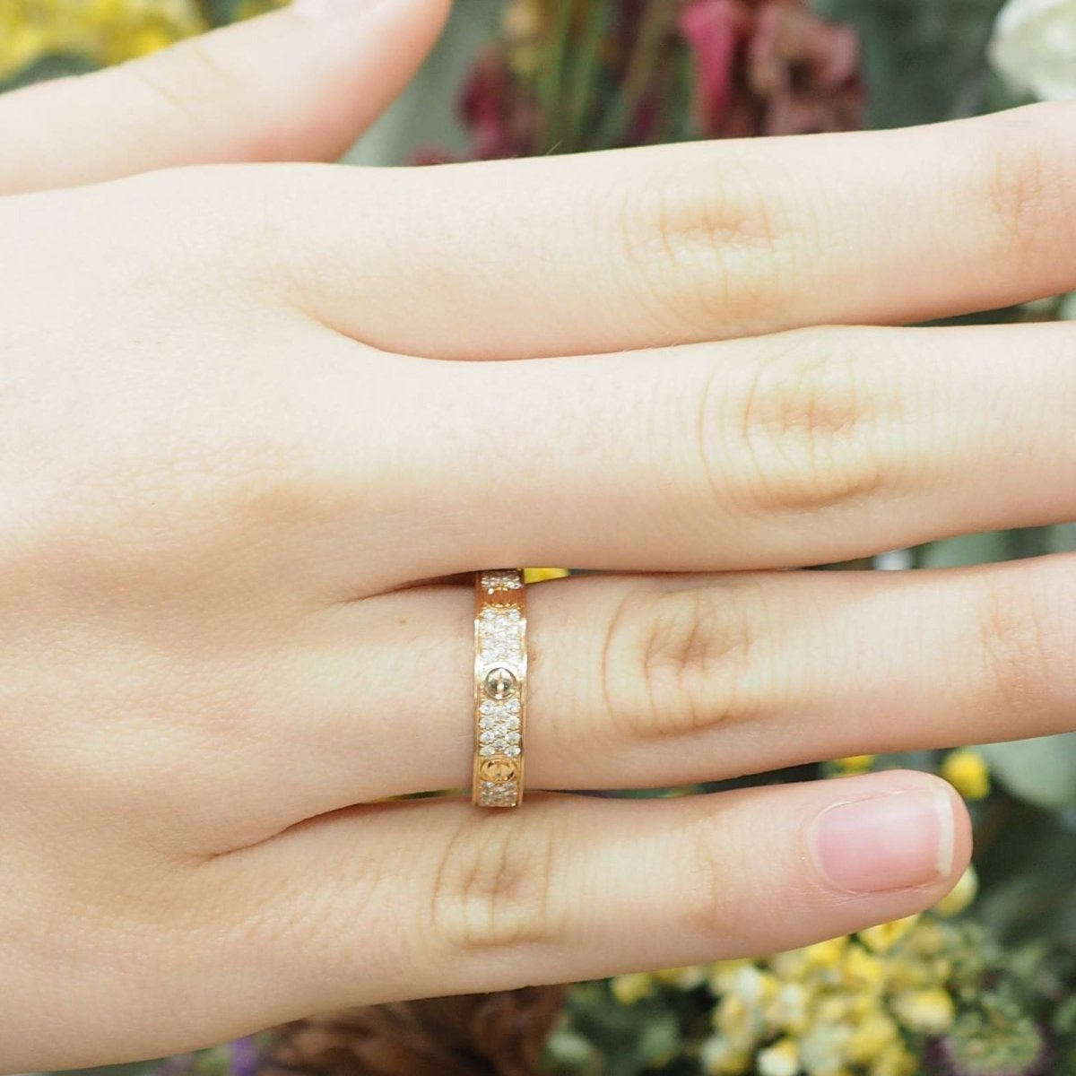 Bague Alliance CARTIER "Love PM" en or rose et diamants - Castafiore