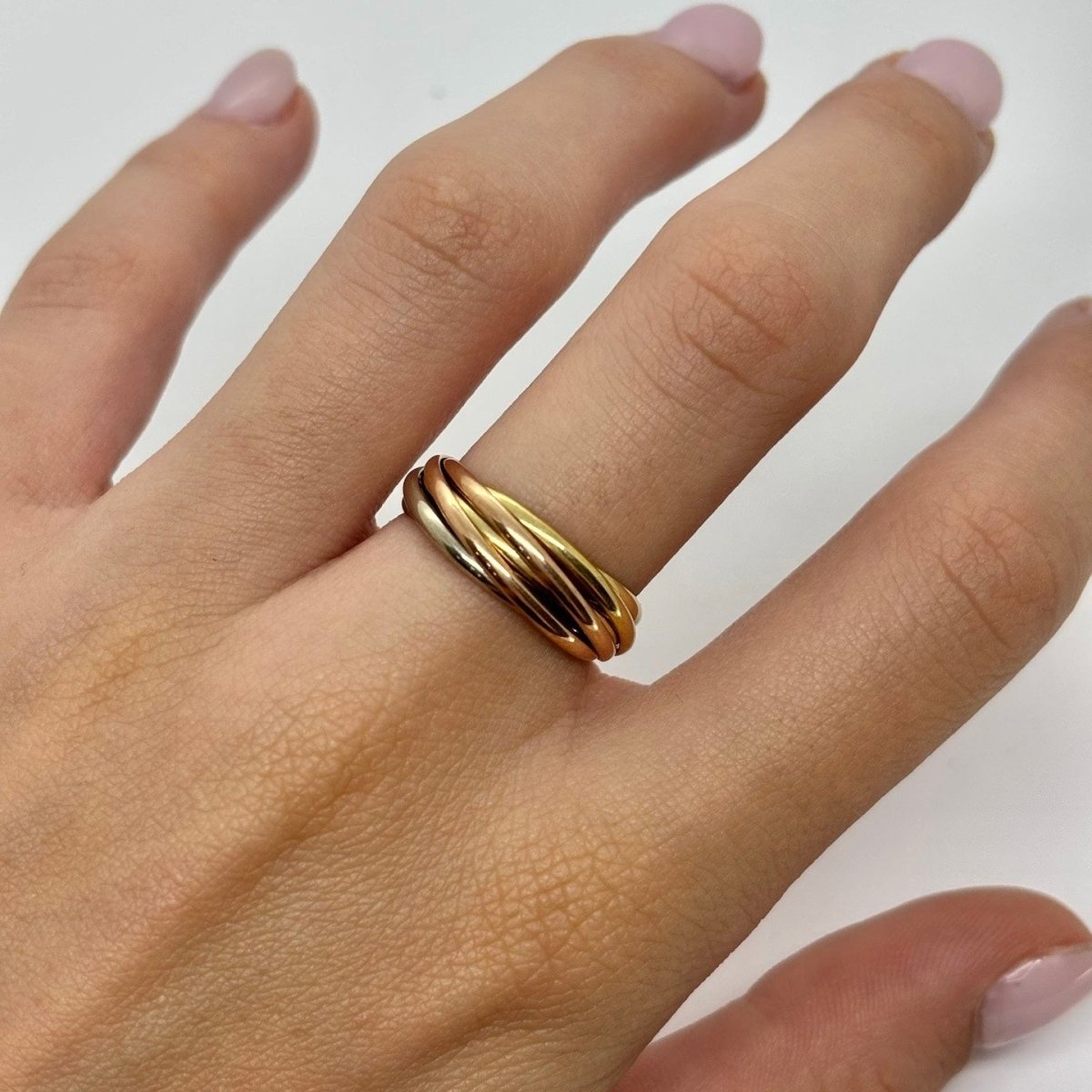 Bague Alliance CARTIER "Trinity" en or blanc, or jaune et or rose - Castafiore