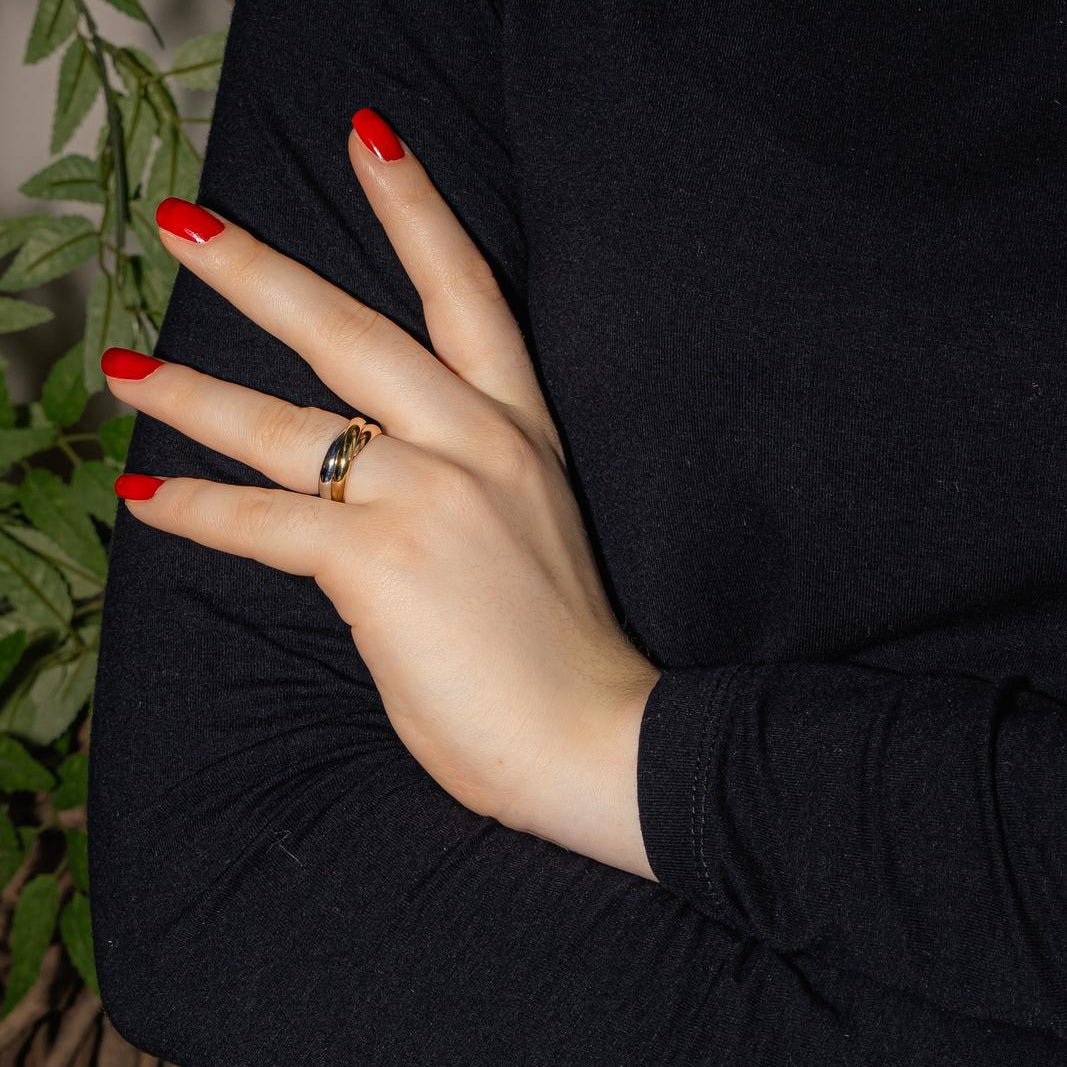 Bague Alliance CARTIER "Trinity" en or jaune, or blanc et or rose - Castafiore
