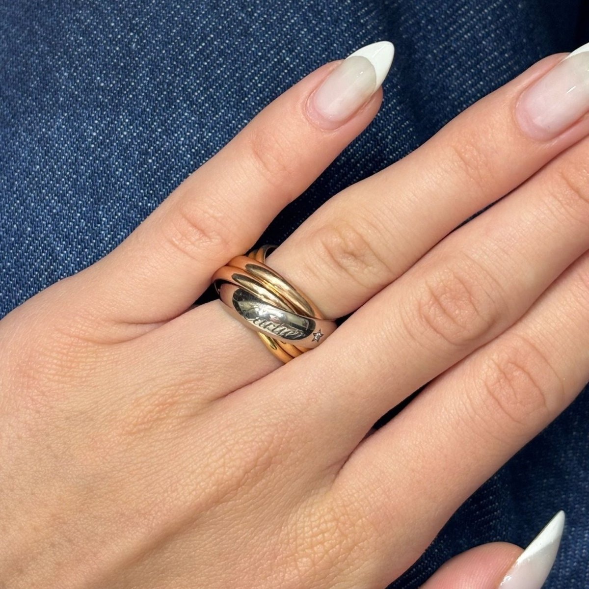 Bague Alliance CARTIER "Trinity" en or jaune, or blanc, or rose et diamant - Castafiore