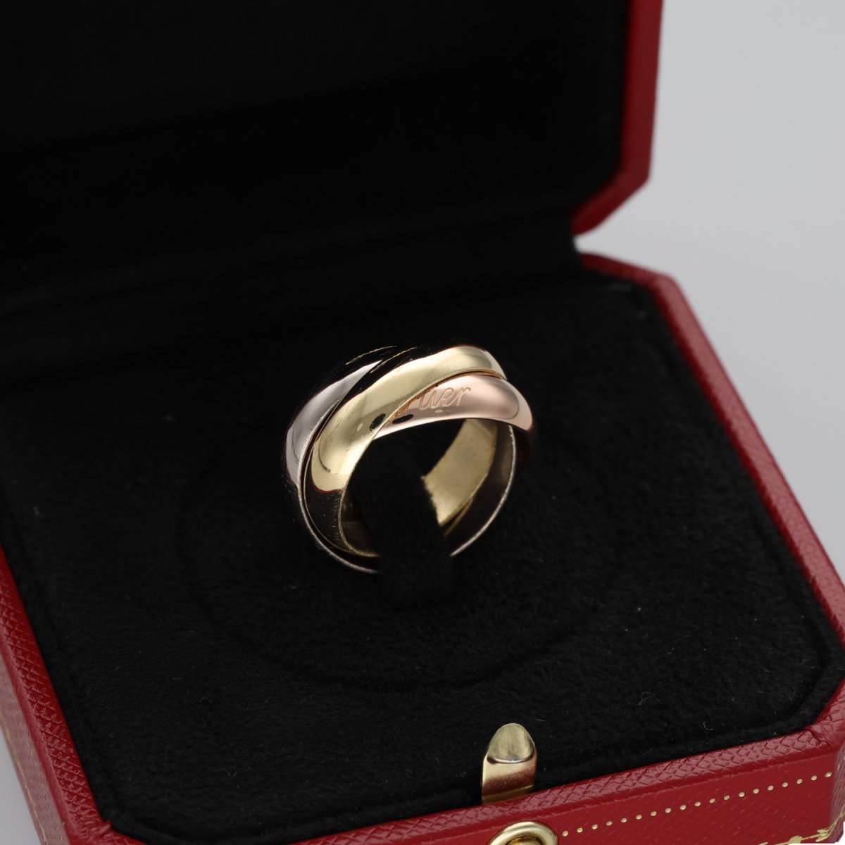 Bague Alliance CARTIER "Trinity" GM en or blanc, or jaune et or rose - Castafiore