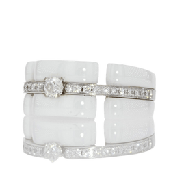 Bague Alliance CHANEL "Ultra" en or blanc, céramique et diamants - Castafiore