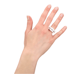 Bague Alliance CHANEL "Ultra" en or blanc, céramique et diamants - Castafiore