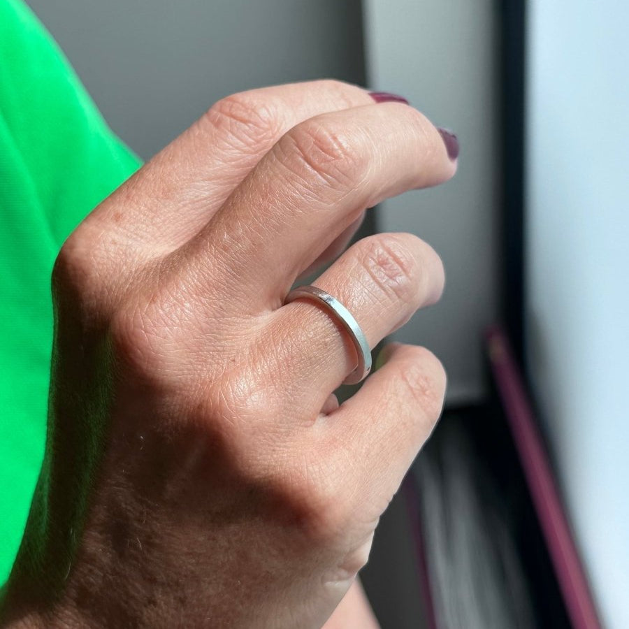 Bague Alliance CHAUMET "Les Éternelles" en platine et diamant - Castafiore