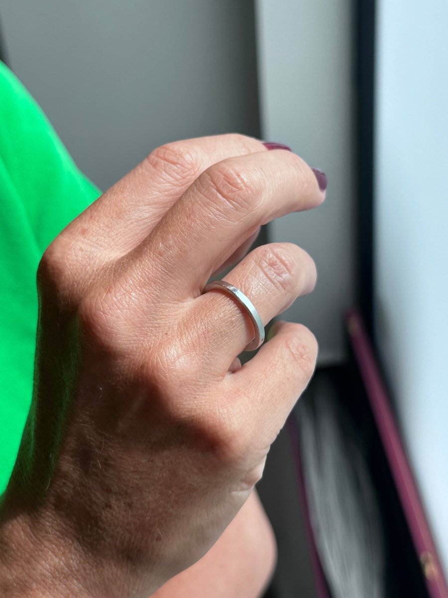 Bague Alliance CHAUMET "Les Éternelles" en platine et diamant - Castafiore
