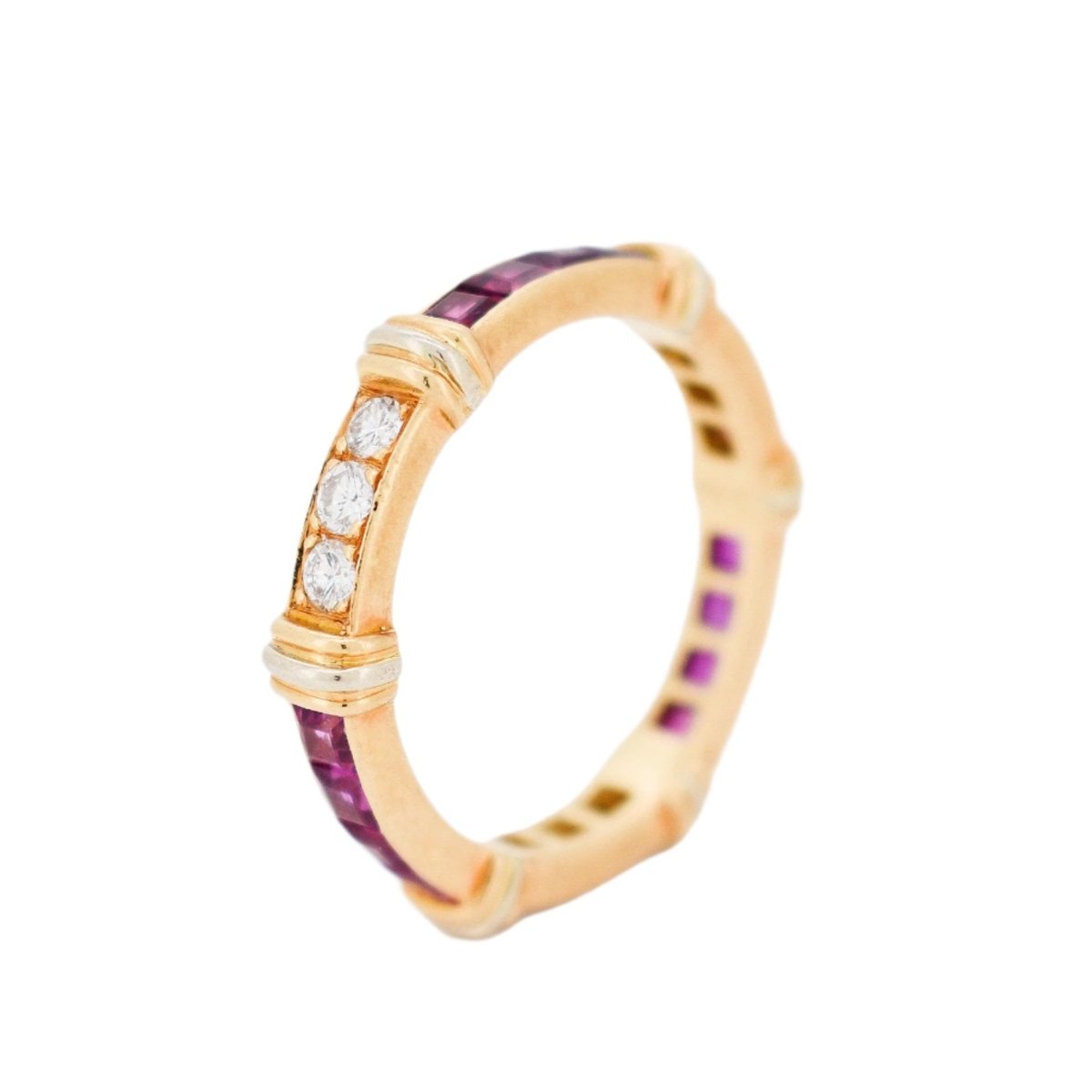 Bague Alliance "Contessa" CARTIER en or jaune, or blanc, rubis et diamants - Castafiore