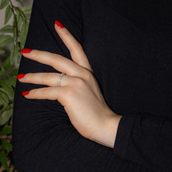 Bague Alliance en or blanc et diamants - Castafiore