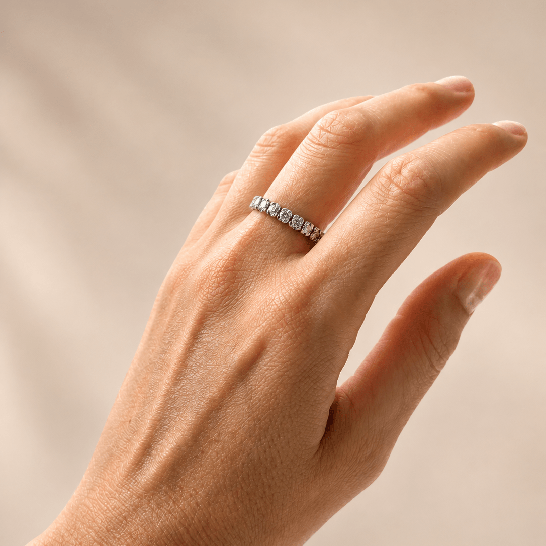 Bague Alliance en or blanc et diamants