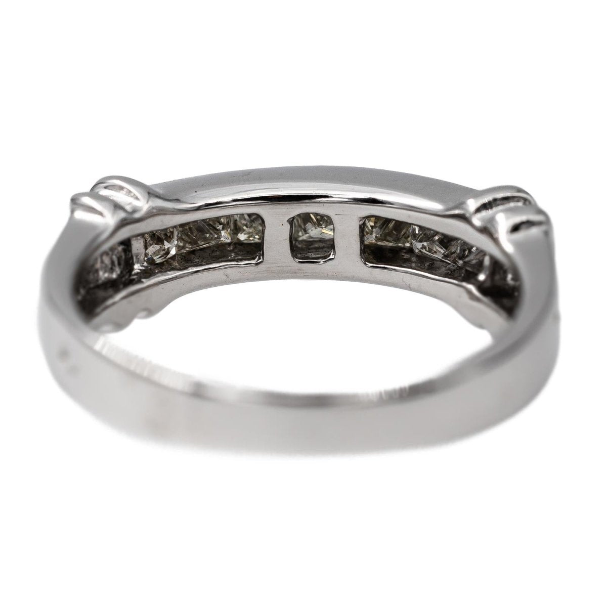 Bague Alliance en or blanc et diamants - Castafiore