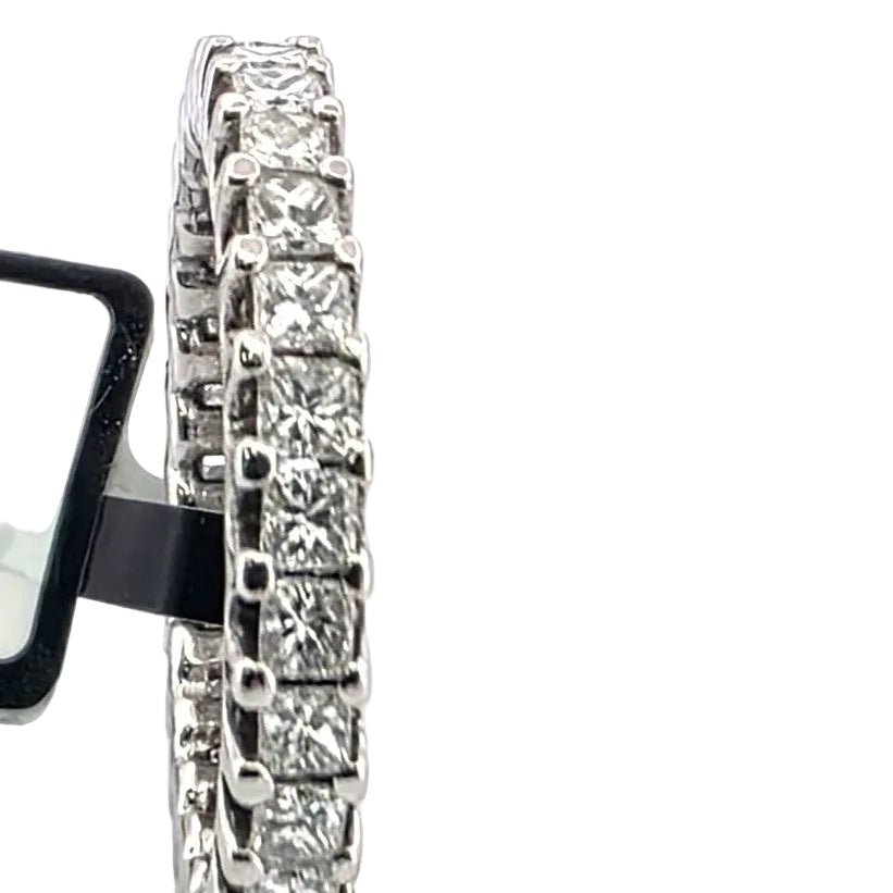 Bague Alliance en or blanc et diamants - Castafiore