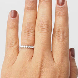 Bague Alliance en or blanc et diamants - Castafiore