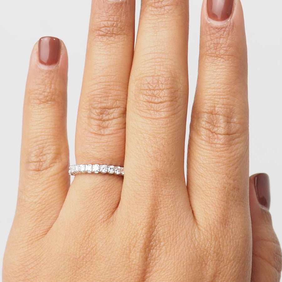 Bague Alliance en or blanc et diamants - Castafiore