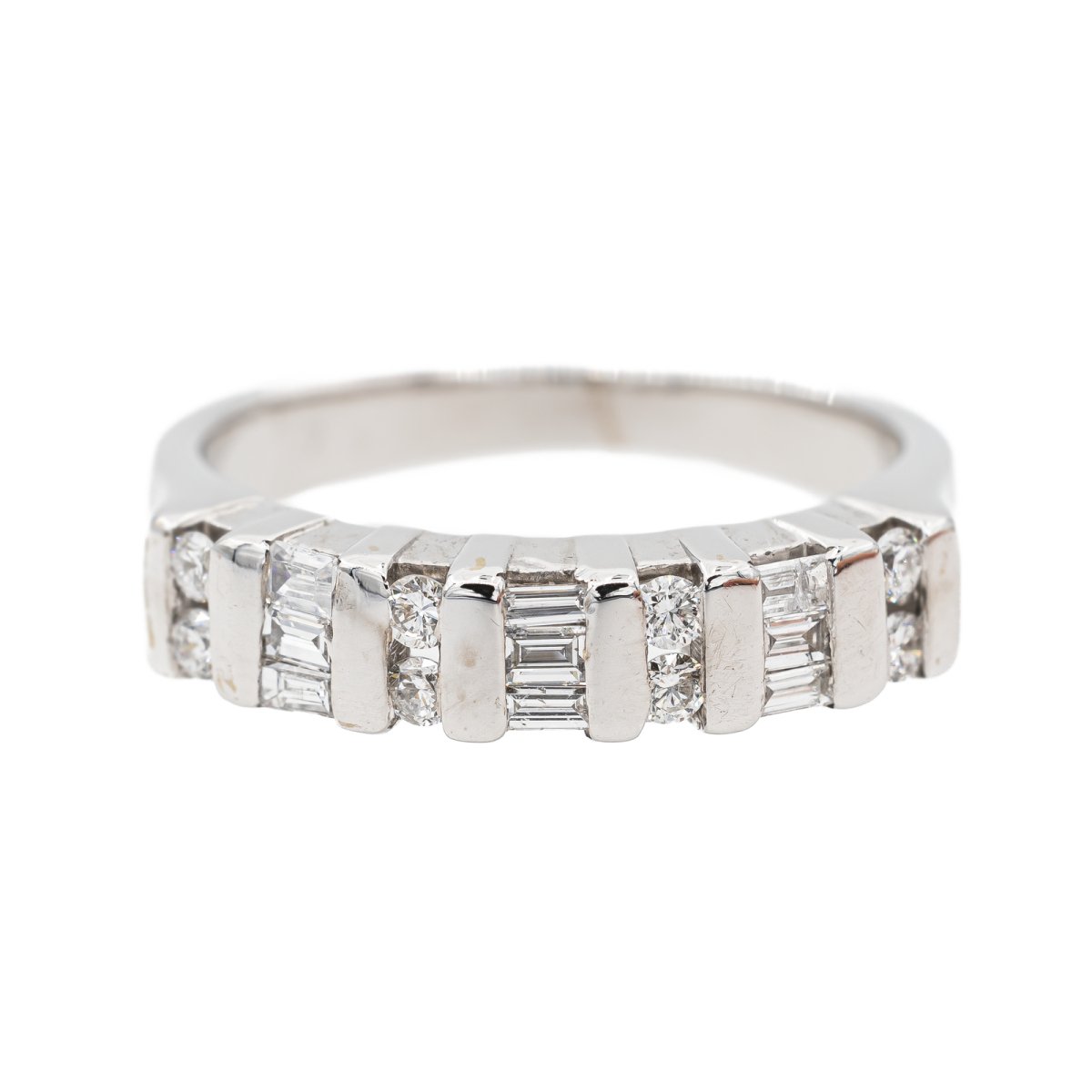 Bague Alliance en or blanc et diamants - Castafiore