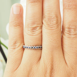 Bague Alliance en or blanc et saphirs - Castafiore
