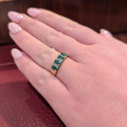 Bague Alliance en or jaune, émeraudes et diamants - Castafiore