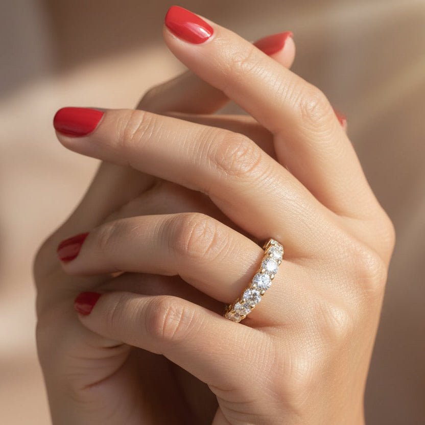 Bague Alliance en or jaune et diamants - Castafiore
