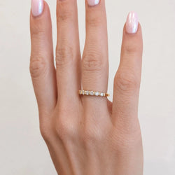 Bague Alliance en or jaune et diamants - Castafiore