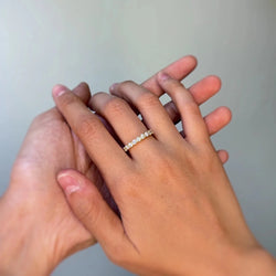 Bague Alliance en or jaune et diamants - Castafiore