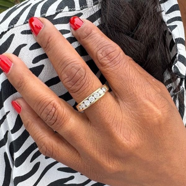 Bague Alliance en or jaune et diamants - Castafiore