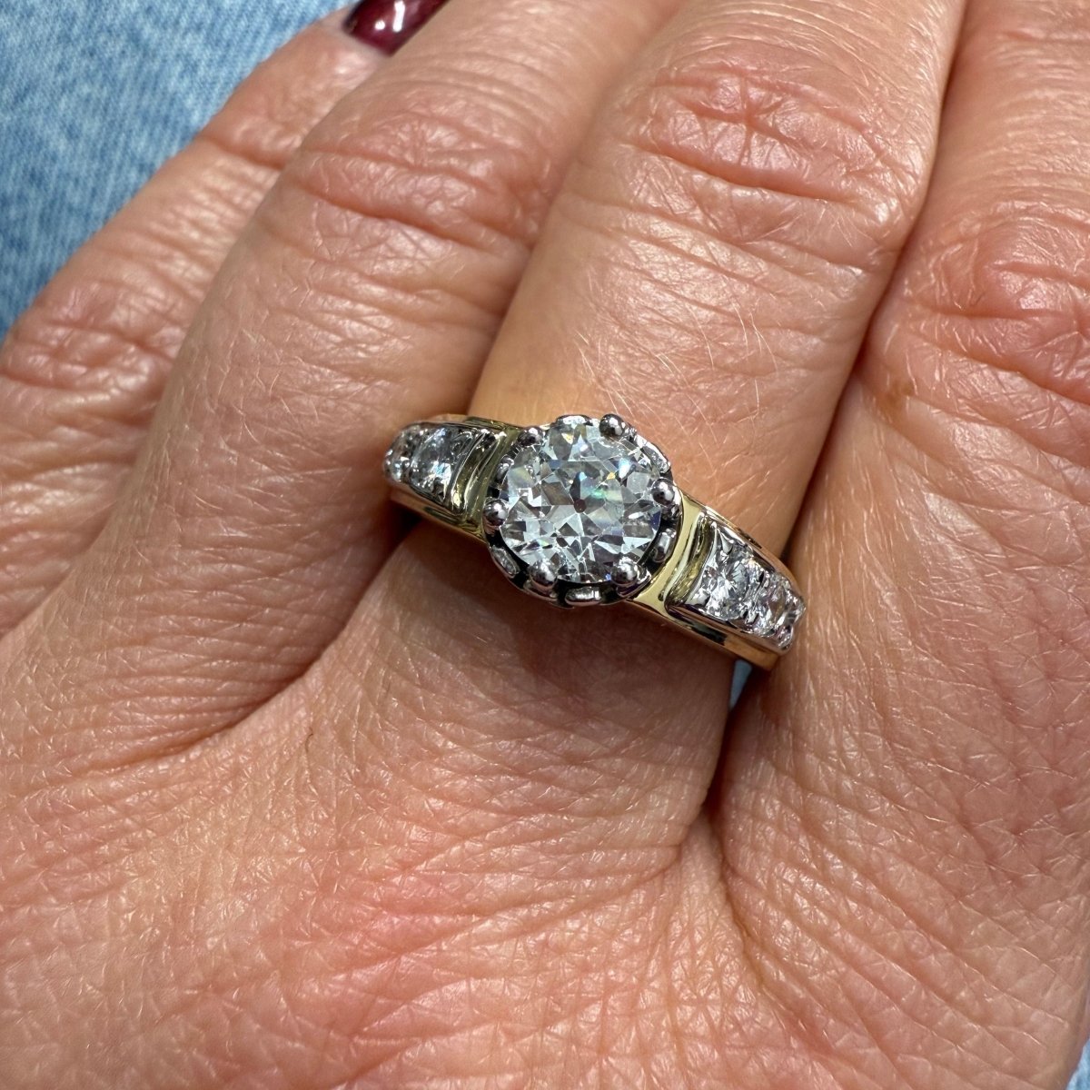 Bague Alliance en or jaune et diamants - Castafiore