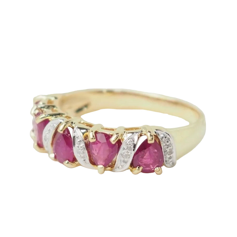 Bague alliance en or jaune et rubis - Castafiore