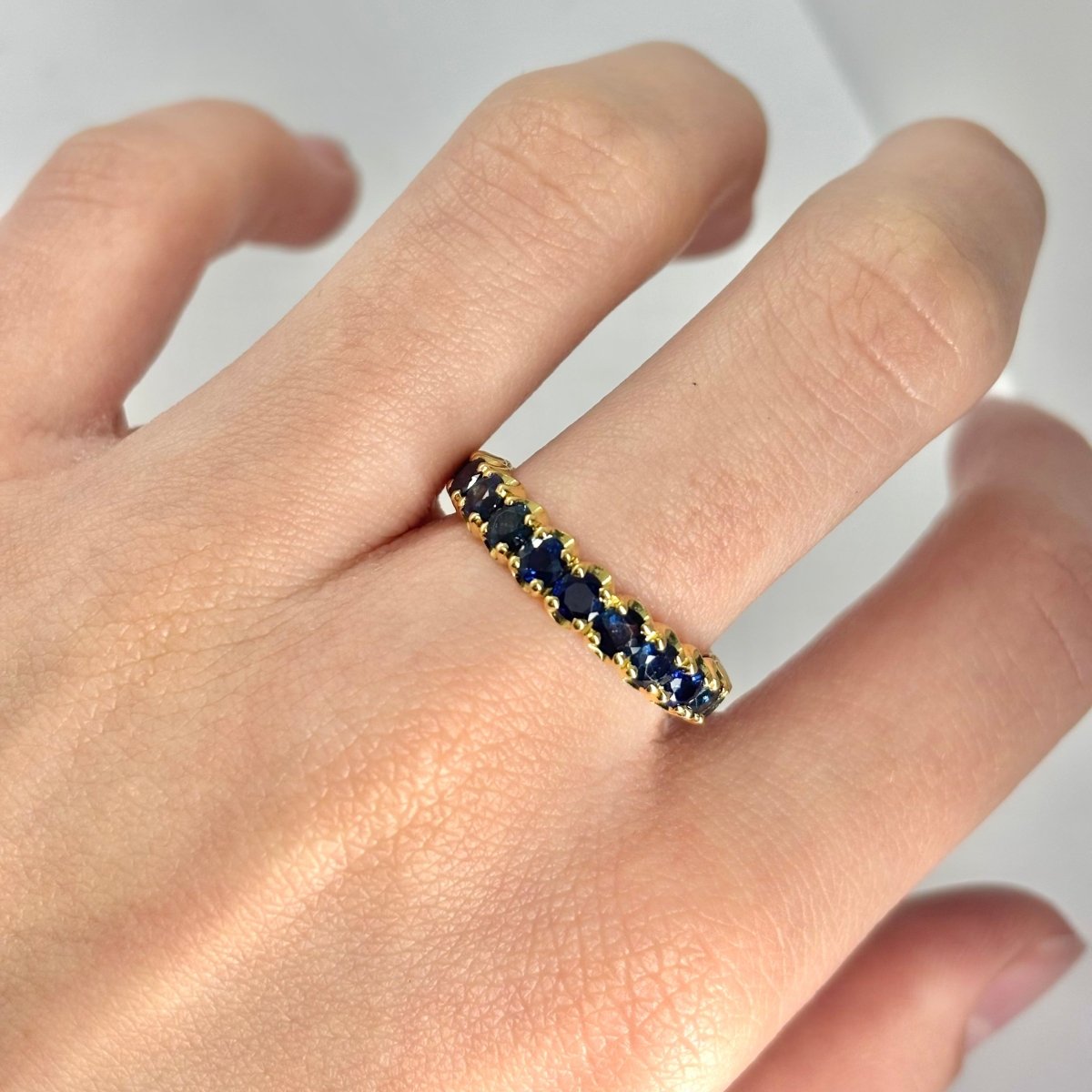 Bague Alliance en or jaune et saphirs - Castafiore