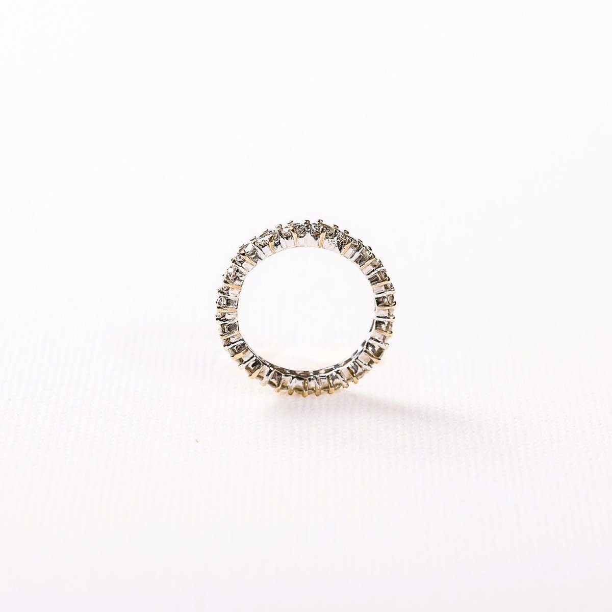 Bague Alliance en or jaune, or blanc et diamants - Castafiore