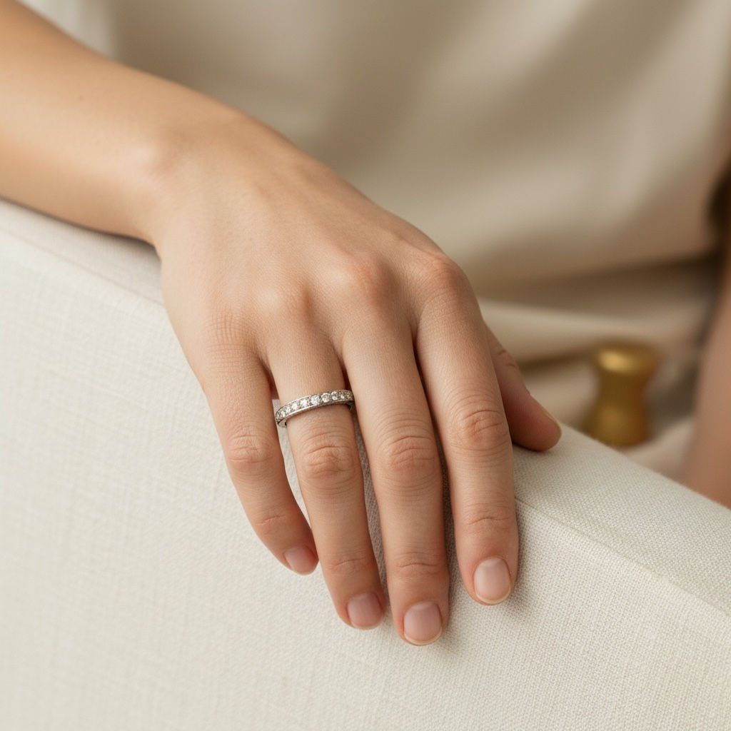 Bague Alliance en platine et diamants - Castafiore