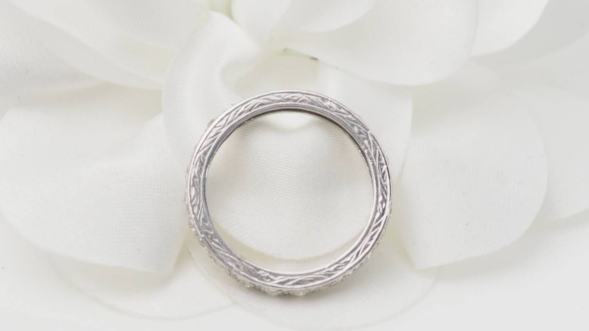 Bague Alliance en platine et diamants - Castafiore
