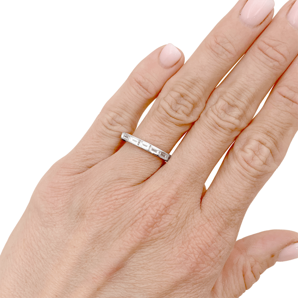 Ring Van Cleef & Arpels, "Romance" wedding ring, paltinium and diamonds chopsticks.