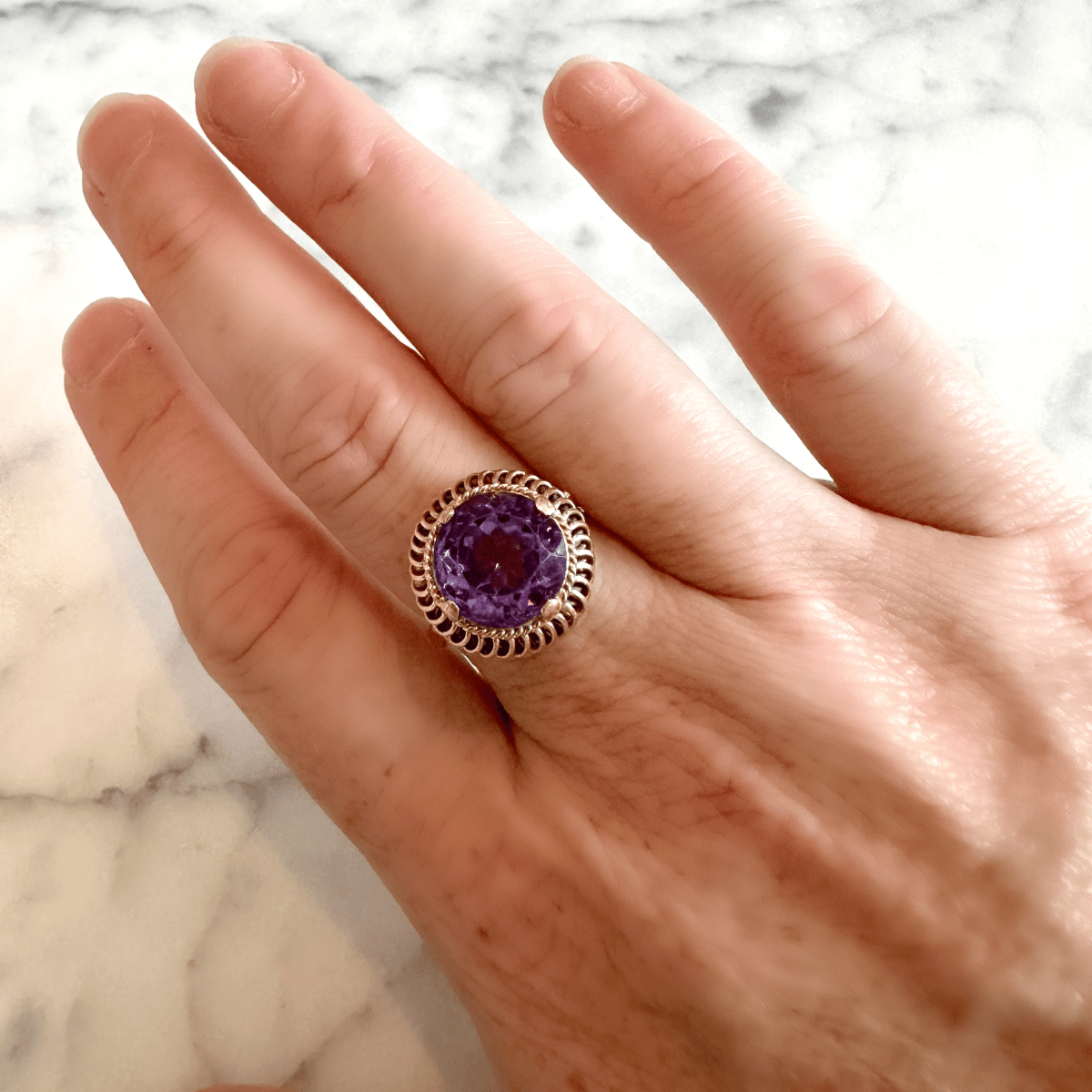 Ring round amethyst
