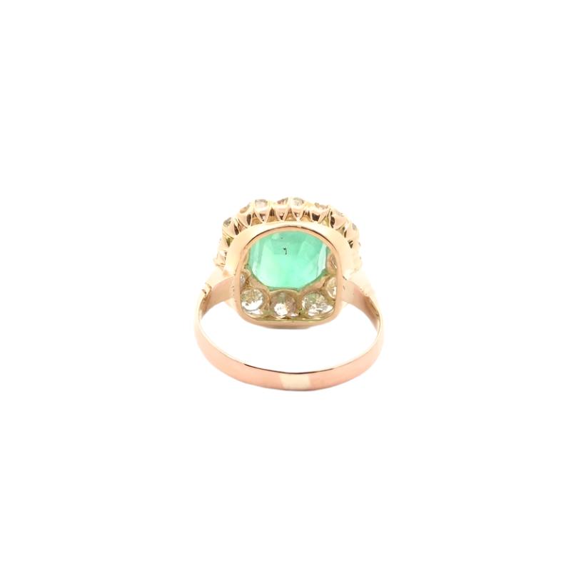 Bague Ancienne avec Émeraude 2,52cts et Diamants en Or - Castafiore