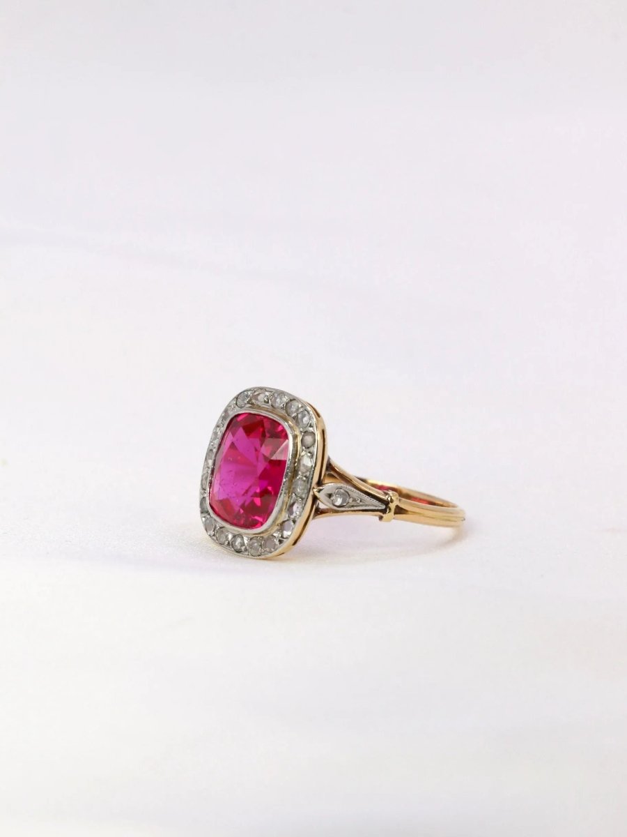 Bague ancienne diamants rubis synthétique - Castafiore