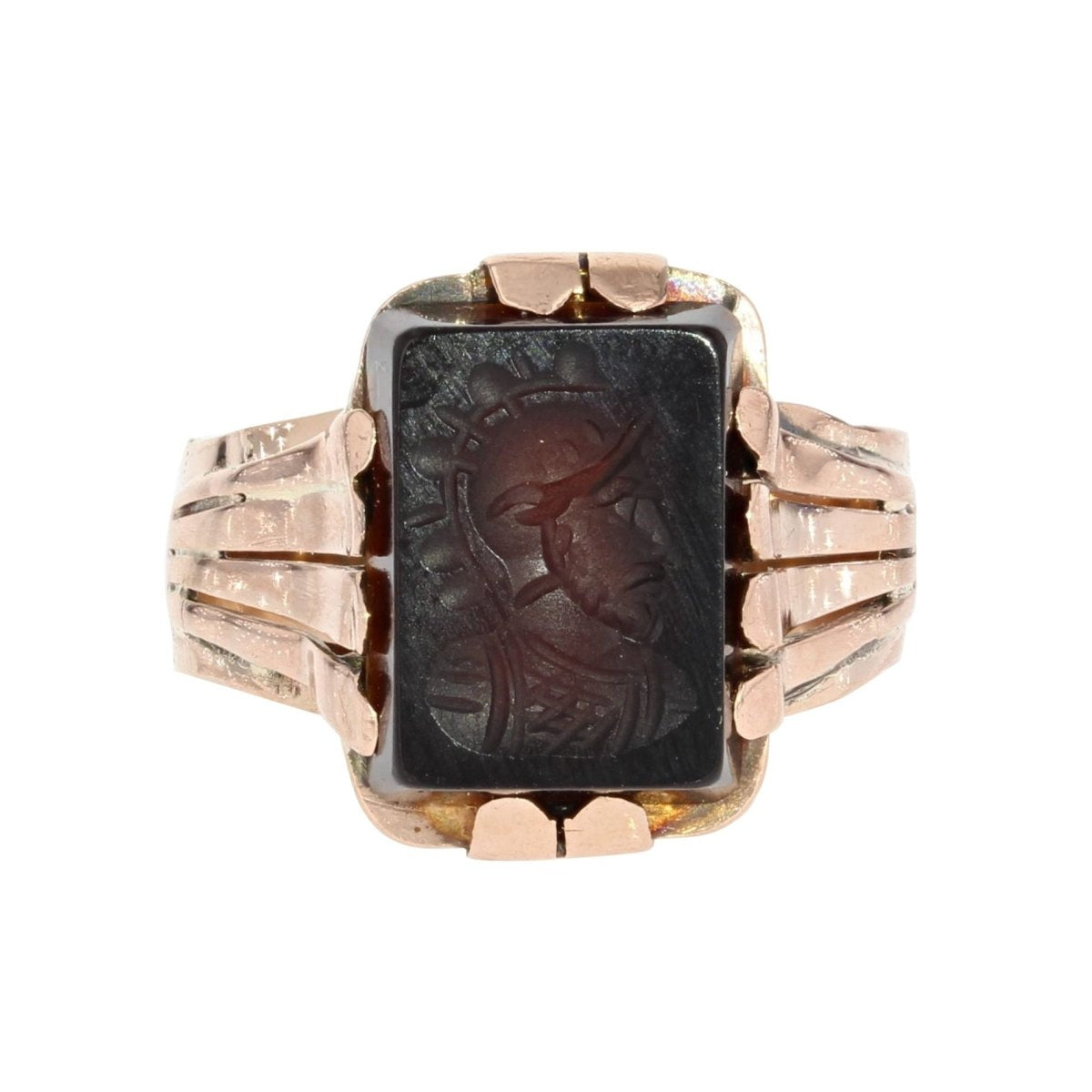 Bague ancienne en or et intaille - Castafiore