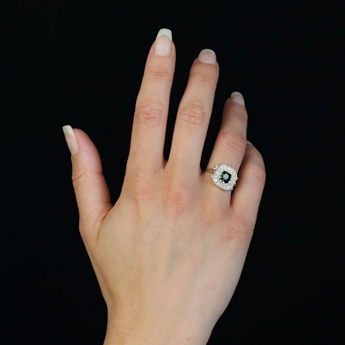 Ring peridot and diamonds former