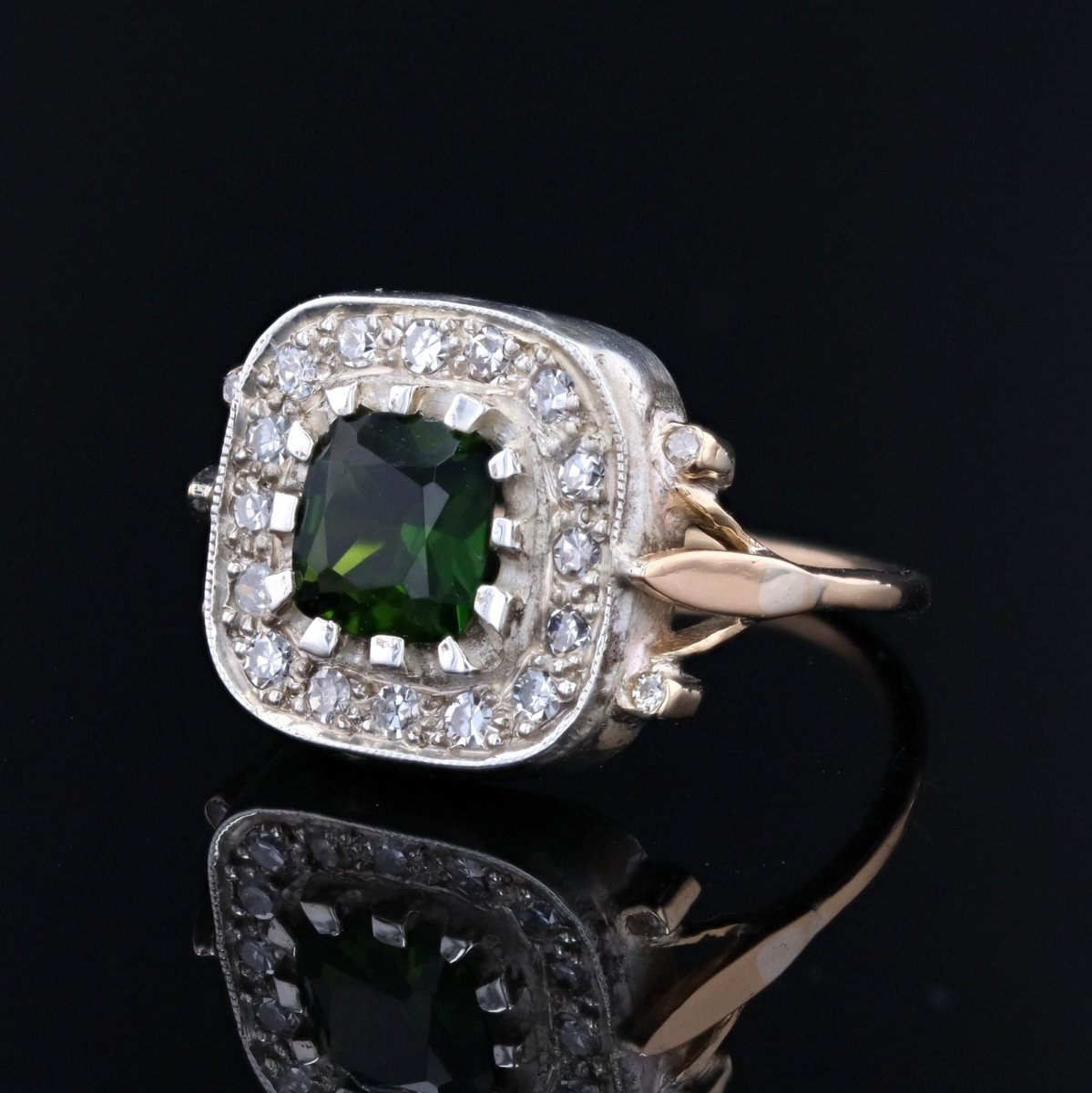 Ring peridot and diamonds former