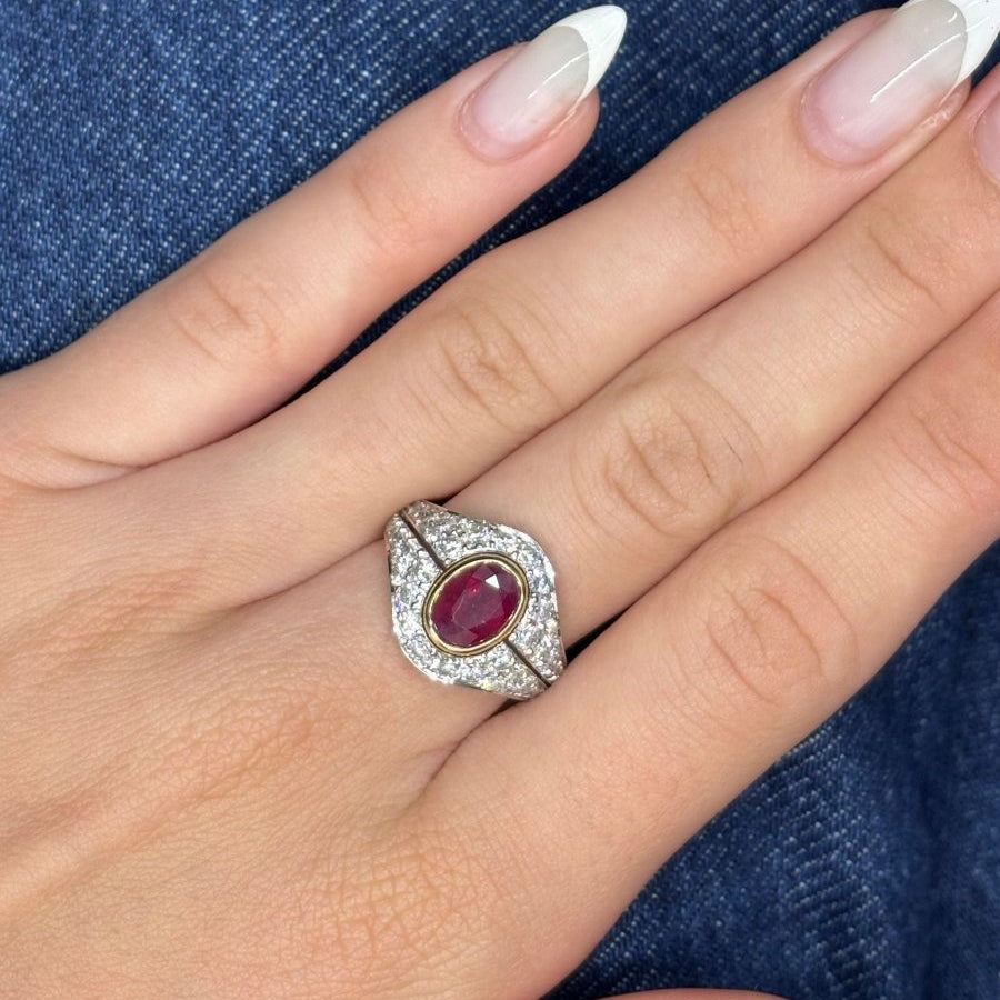 Bague ANCIENNE en or jaune rubis et diamants - Castafiore