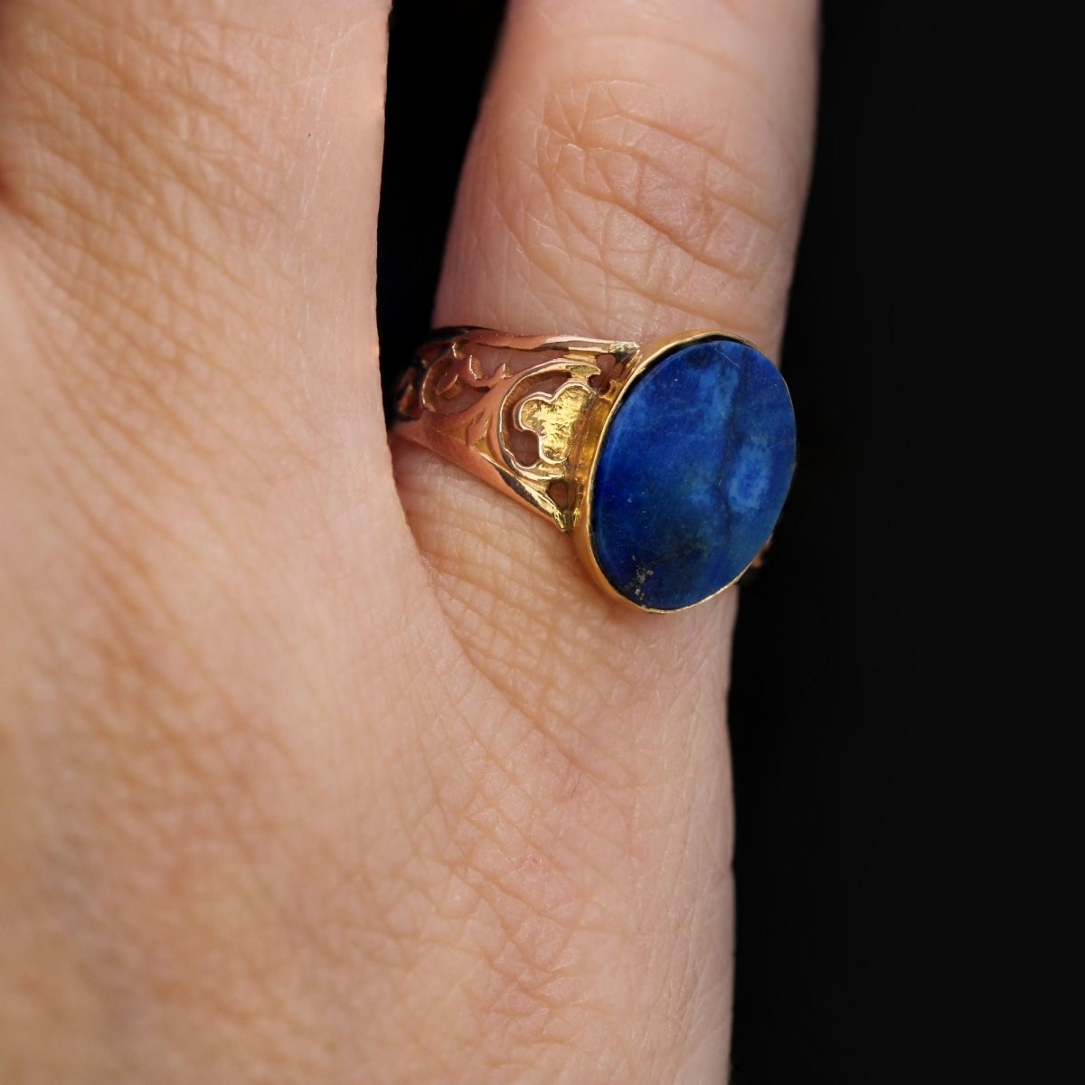 Bague ANCIENNE en or rose et lapis - lazuli - Castafiore