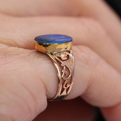 Bague ANCIENNE en or rose et lapis - lazuli - Castafiore